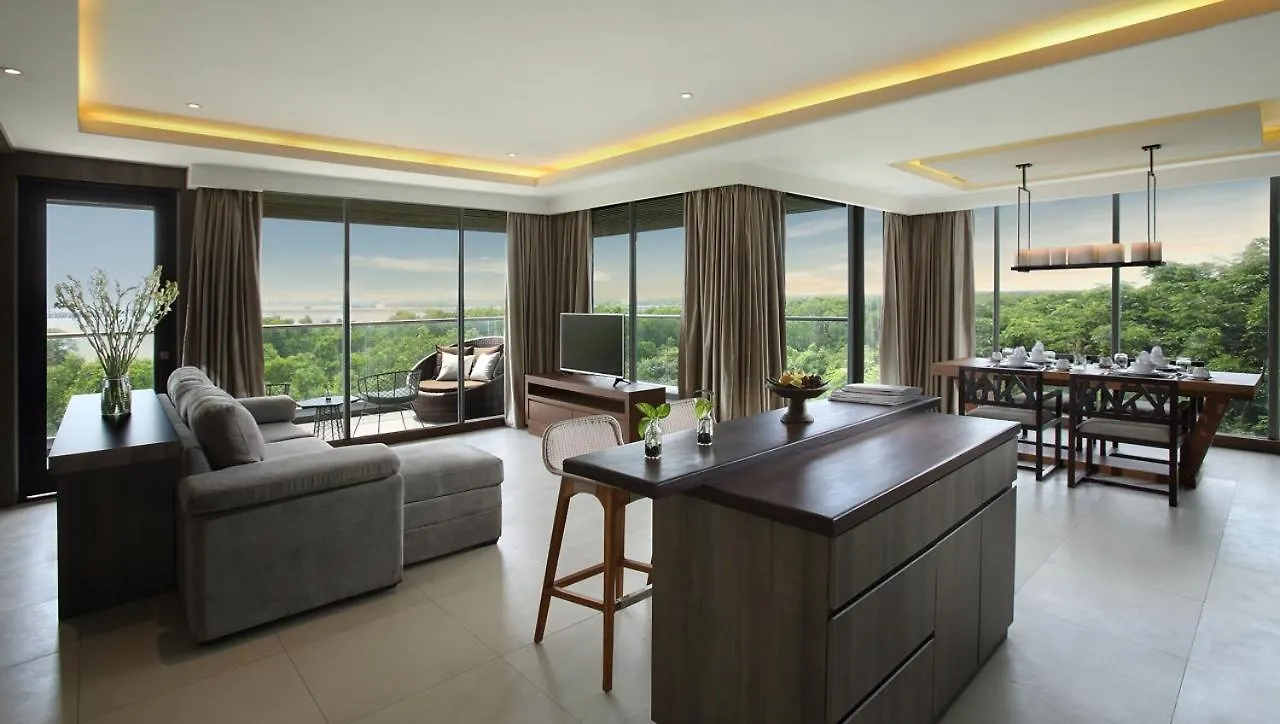 *****  The Crystal Luxury Bay Resort Nusa Dua Nusa Dua  Indonesia