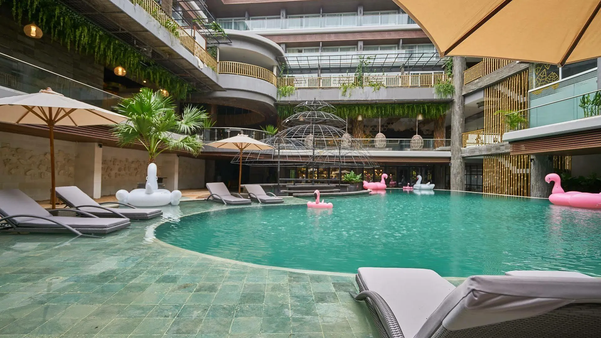 The Crystal Luxury Bay Resort Nusa Dua Nusa Dua  Nusa Dua (Bali)