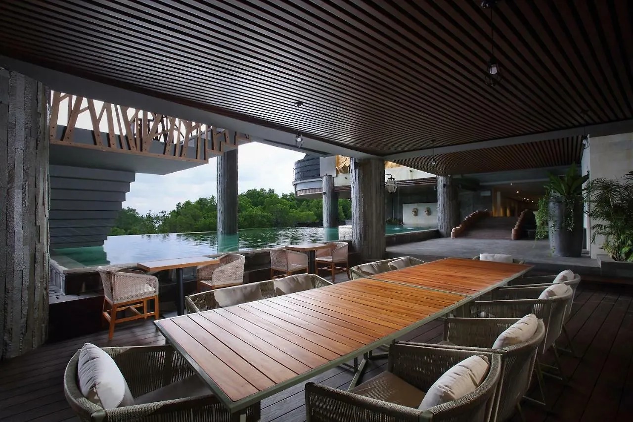 The Crystal Luxury Bay Resort Nusa Dua Nusa Dua  5*, Nusa Dua (Bali)